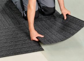 صورة لقسم أرضيات مكتبية